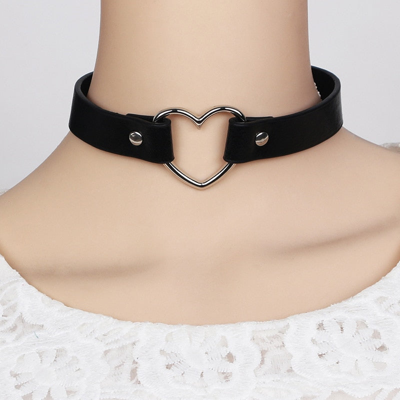 BDSM Heart Leather Collar - Sissy Panty Shop