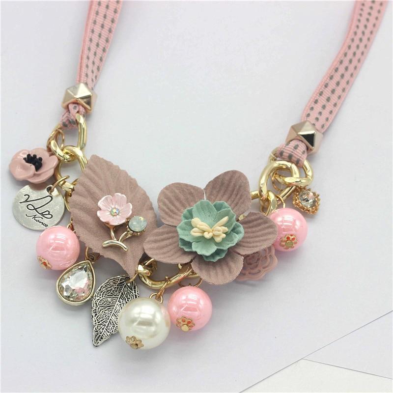 "Sissy Lola" Flower Necklace - Sissy Panty Shop
