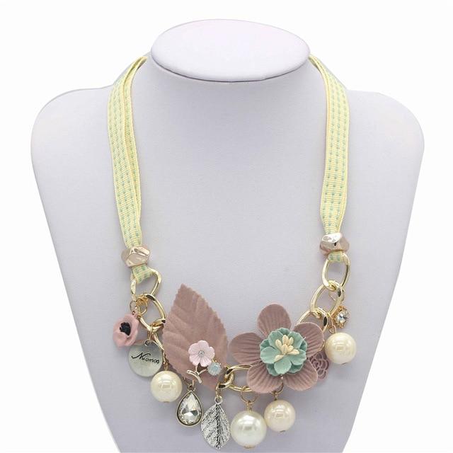 "Sissy Lola" Flower Necklace - Sissy Panty Shop