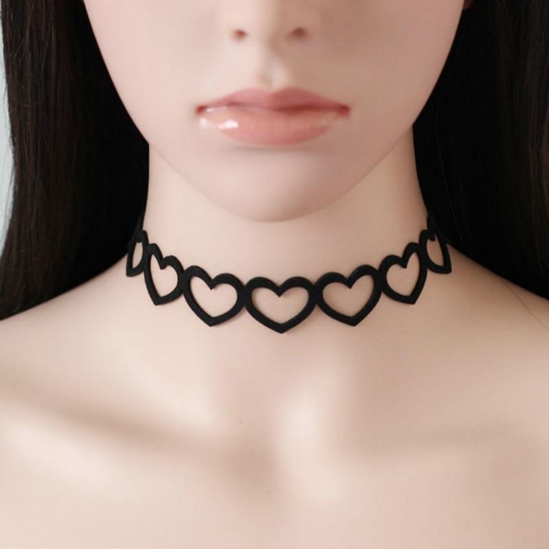 "Sissy Lory" Velvet Heart Choker - Sissy Panty Shop